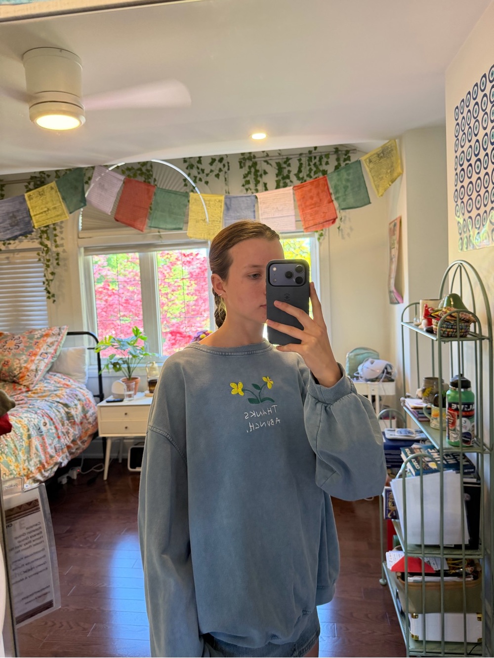 Urban Outfitters Crewneck - Picture 2 of 3
